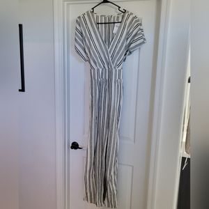American Eagle jumpsuit size Medium NWT